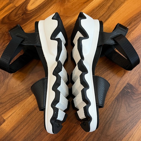 Sorel Women's Kinetic Leather Wedge Sport Sandals Size 9. 5, NEW - Picture 7 of 10